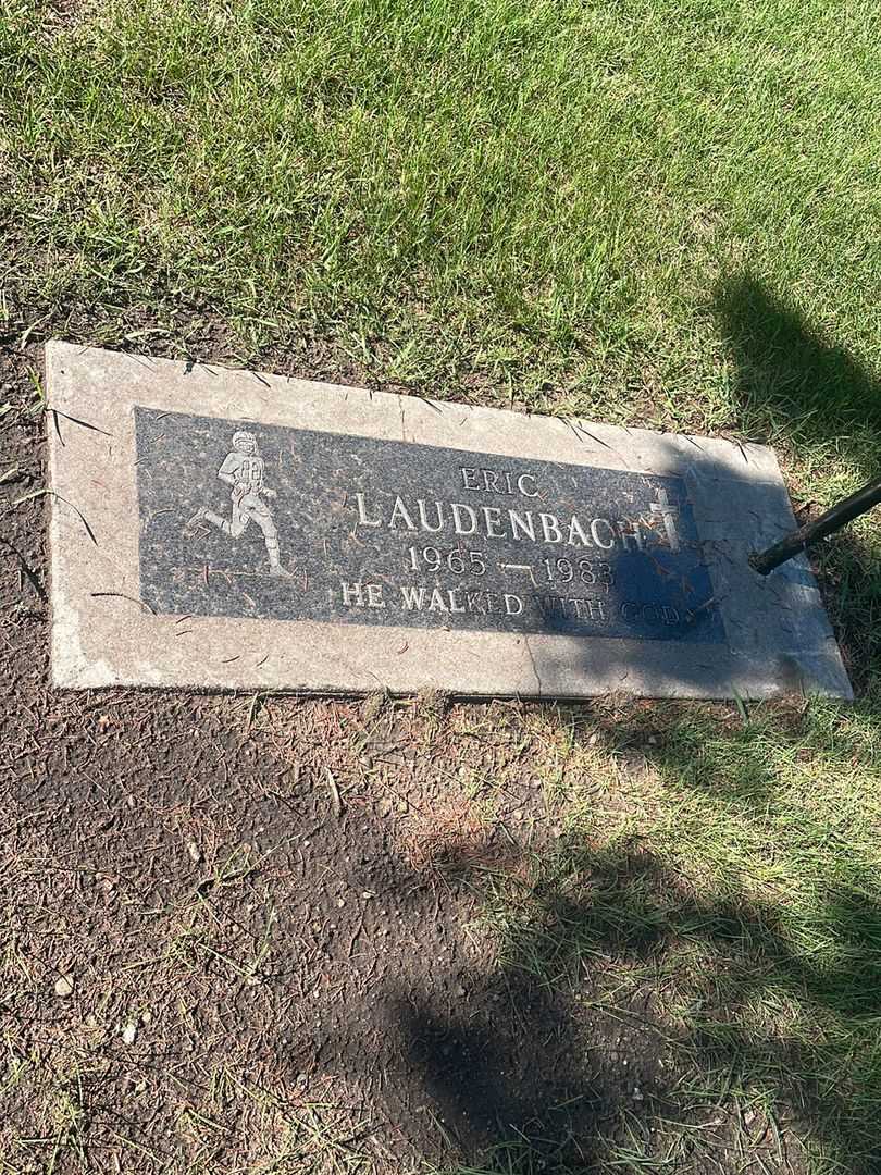 Eric Laudenbach's grave. Photo 2