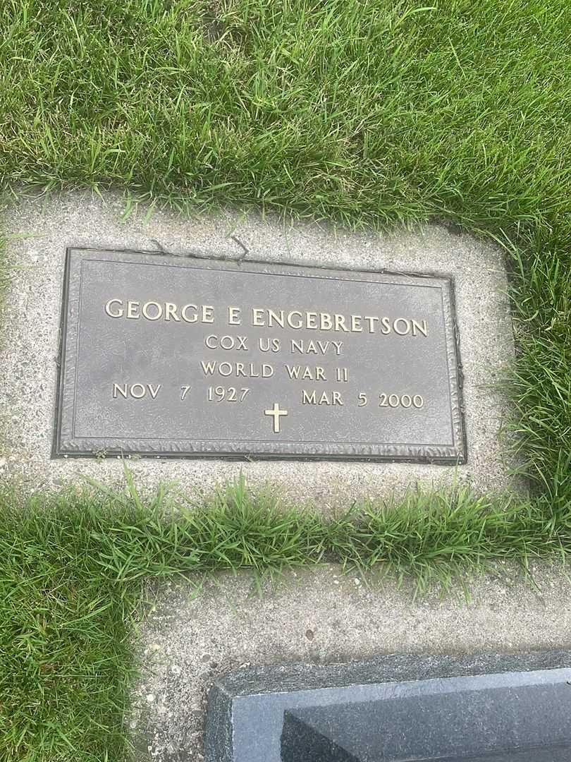 George E. Engebretson's grave. Photo 3
