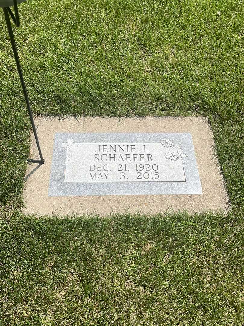 Jennie L. "Lucille" Schaefer's grave. Photo 2