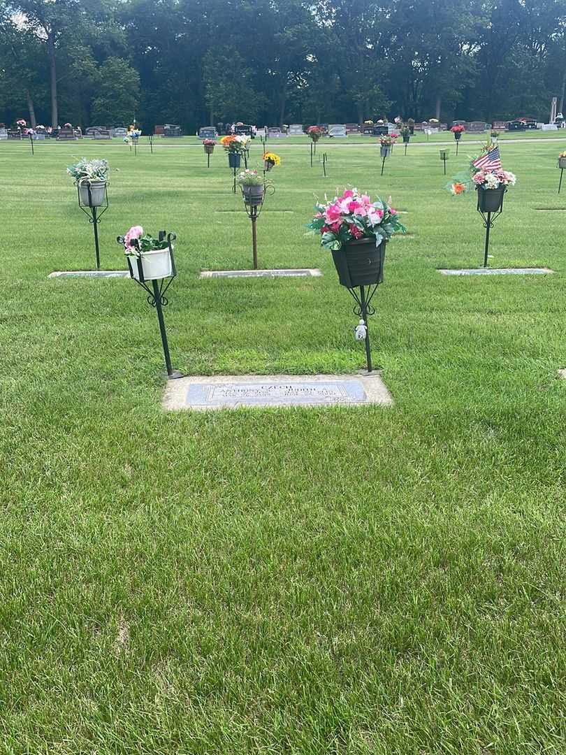 Judith A. Czech's grave. Photo 1