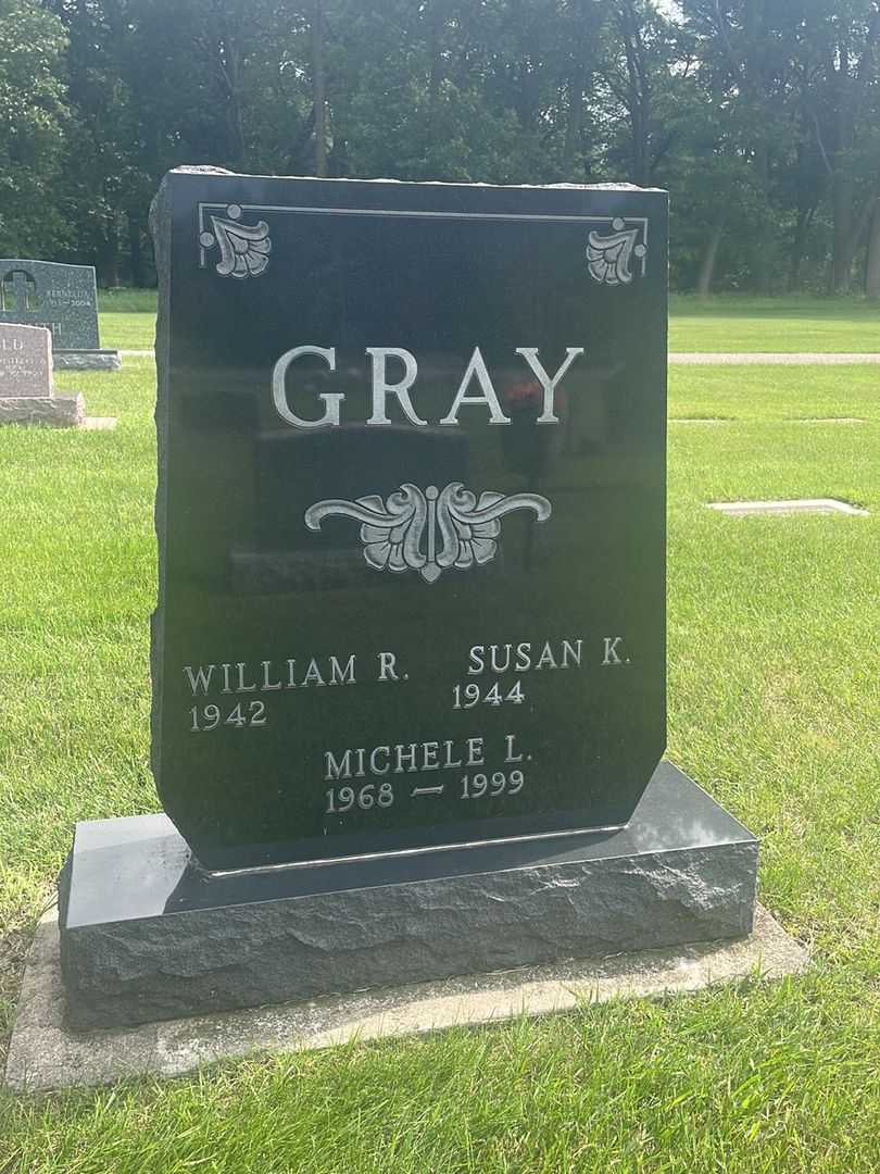 Michele L. De Keynel Gray's grave. Photo 2