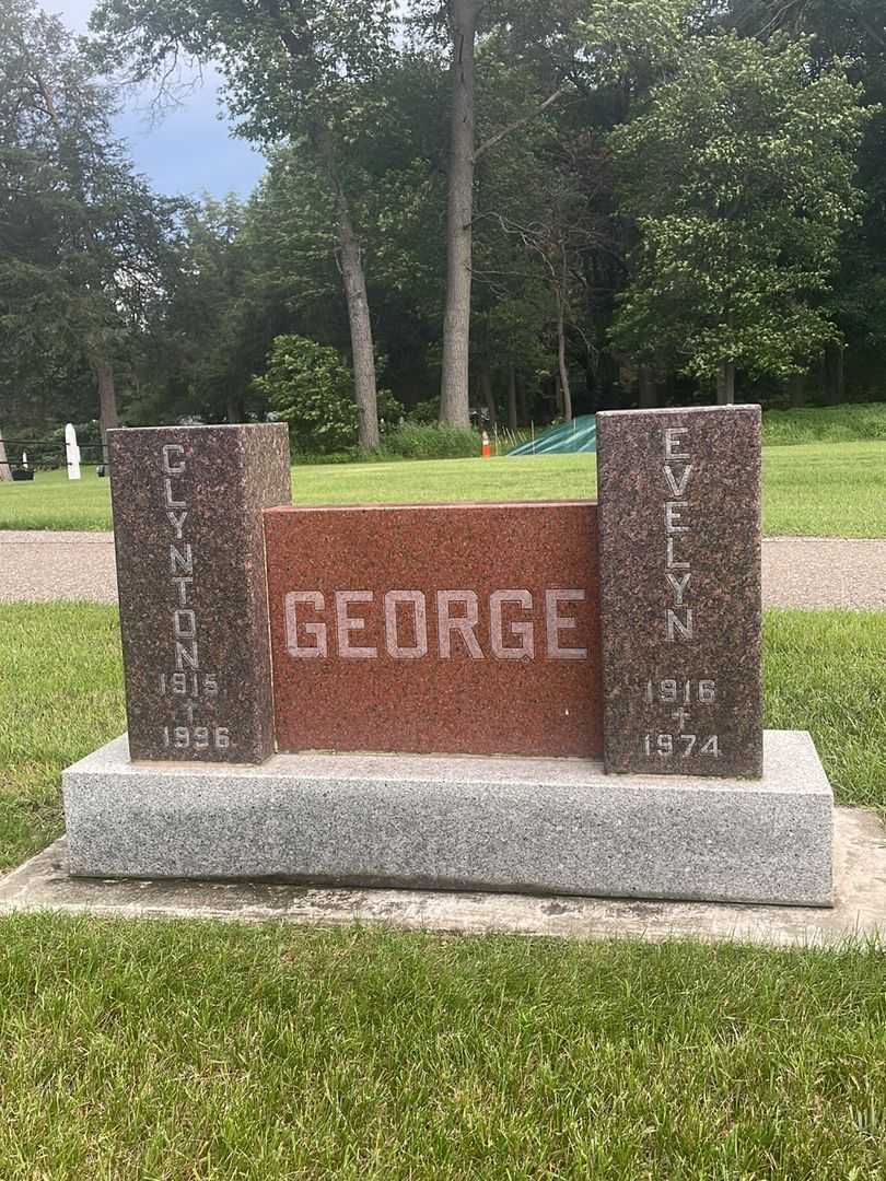 Evelyn George's grave. Photo 2