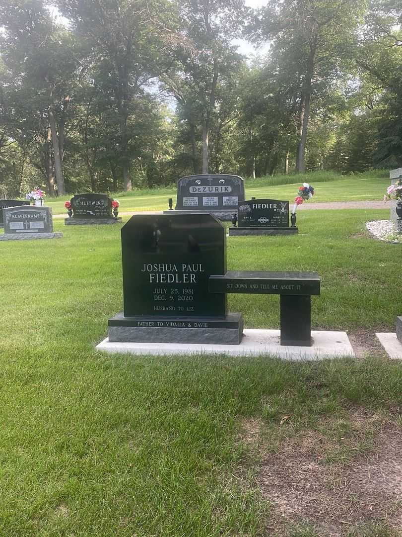 Joshua Paul Fiedler's grave. Photo 1