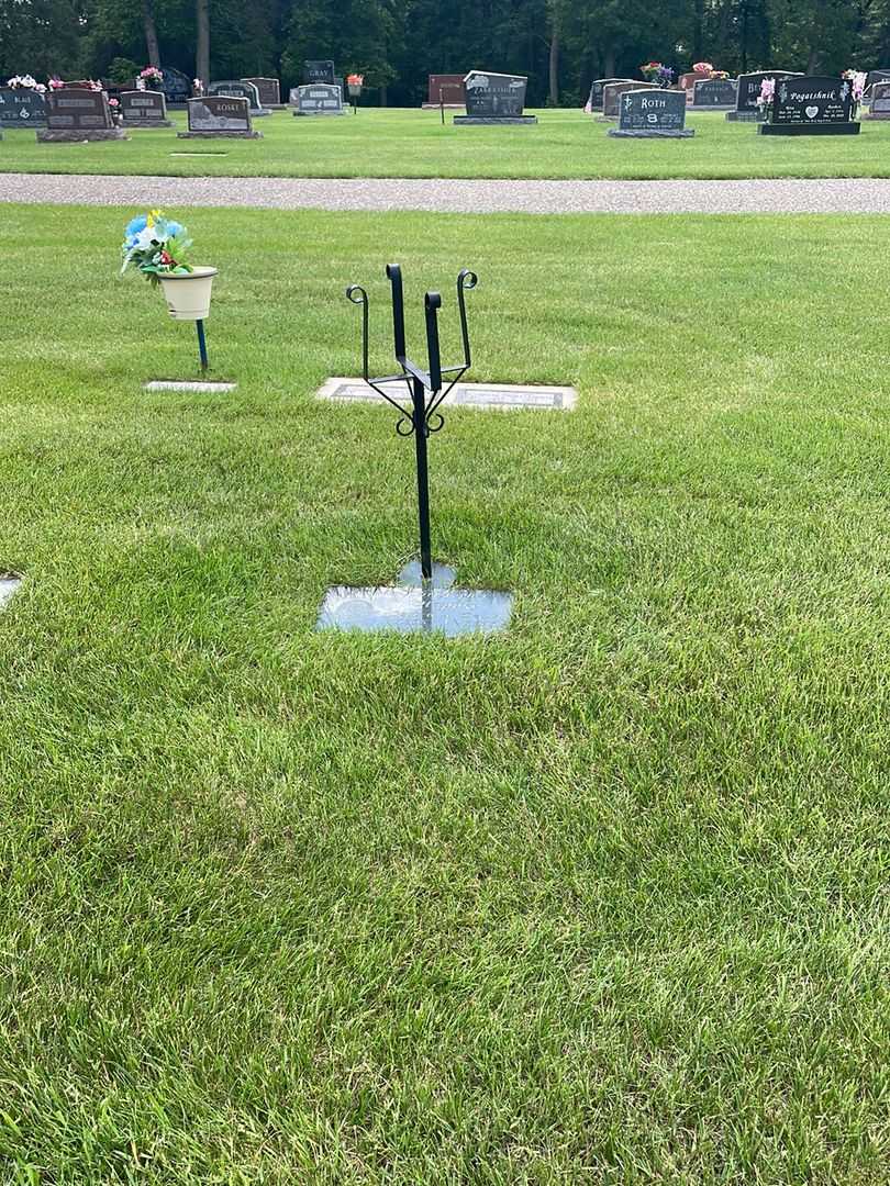 Brandon Christopher Happke's grave. Photo 1
