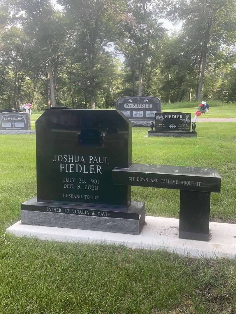 Joshua Paul Fiedler's grave. Photo 2