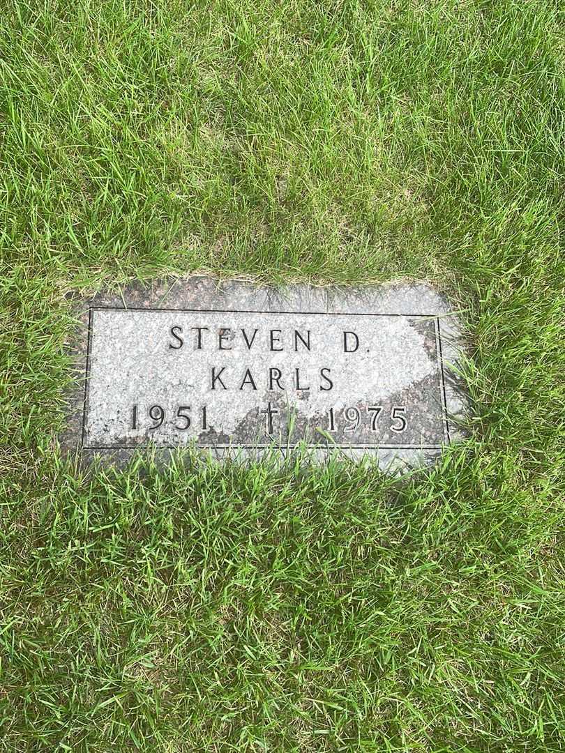 Steven D. Karls's grave. Photo 3