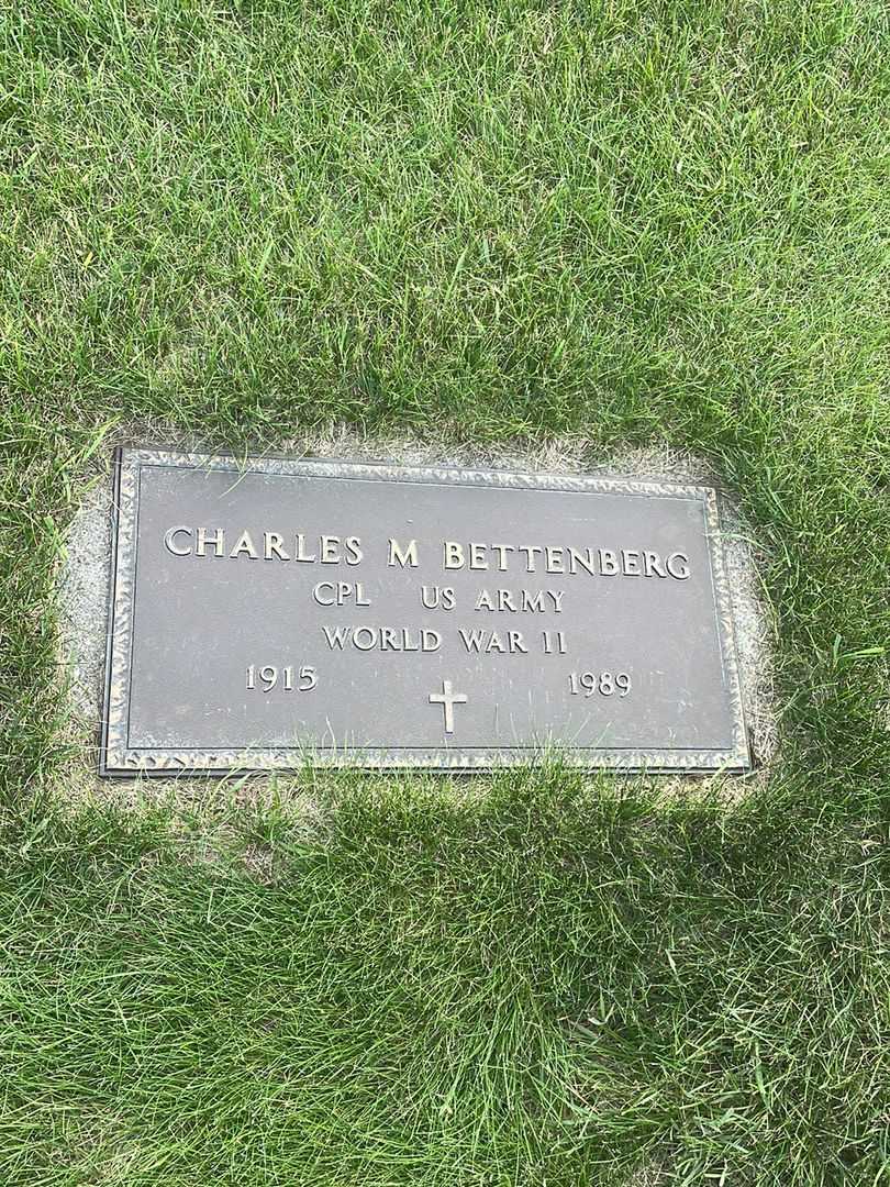 Charles M. Bettenberg's grave. Photo 3
