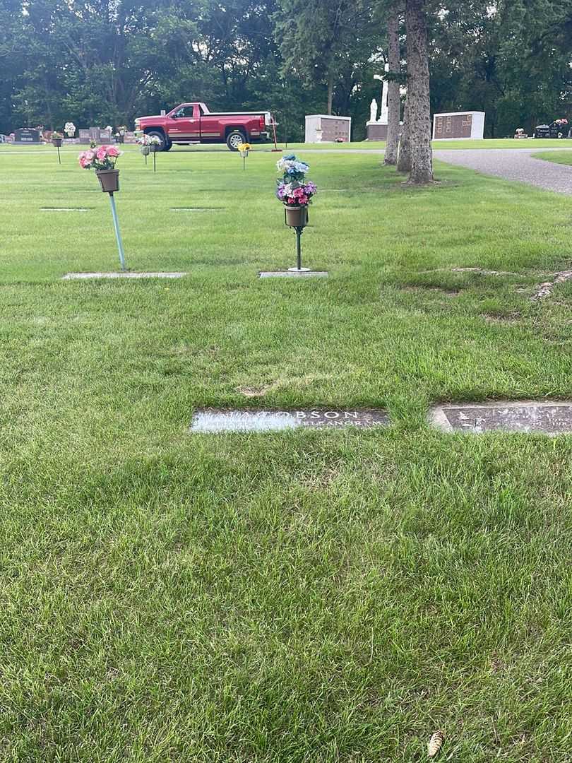Melvin E. Jacobson's grave. Photo 1