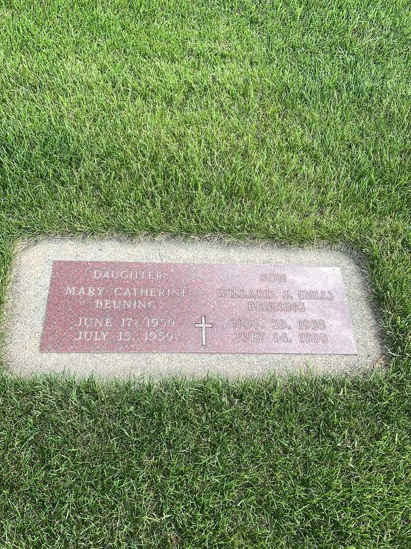 Willard J. "Bill" Beuning's grave. Photo 3