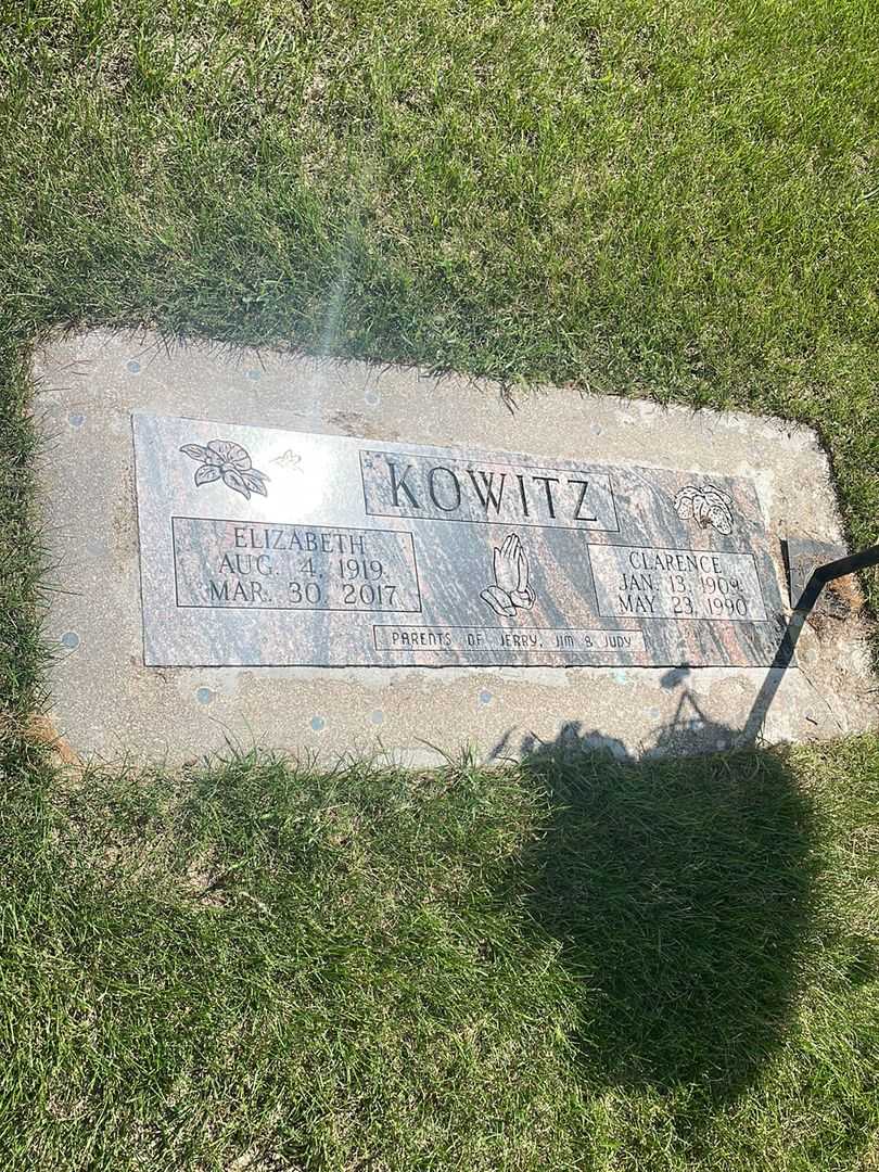 Elizabeth "Betty" Chirhart Kowitz's grave. Photo 2