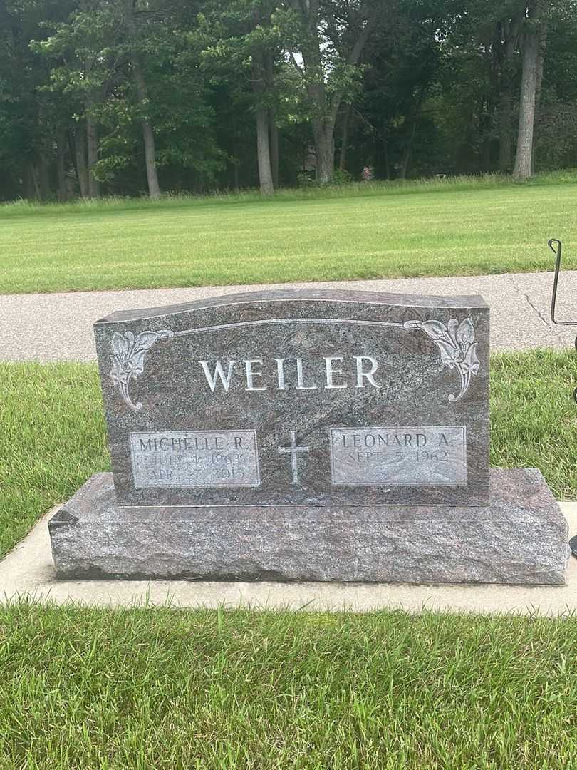 Michelle R. Weiler's grave. Photo 2