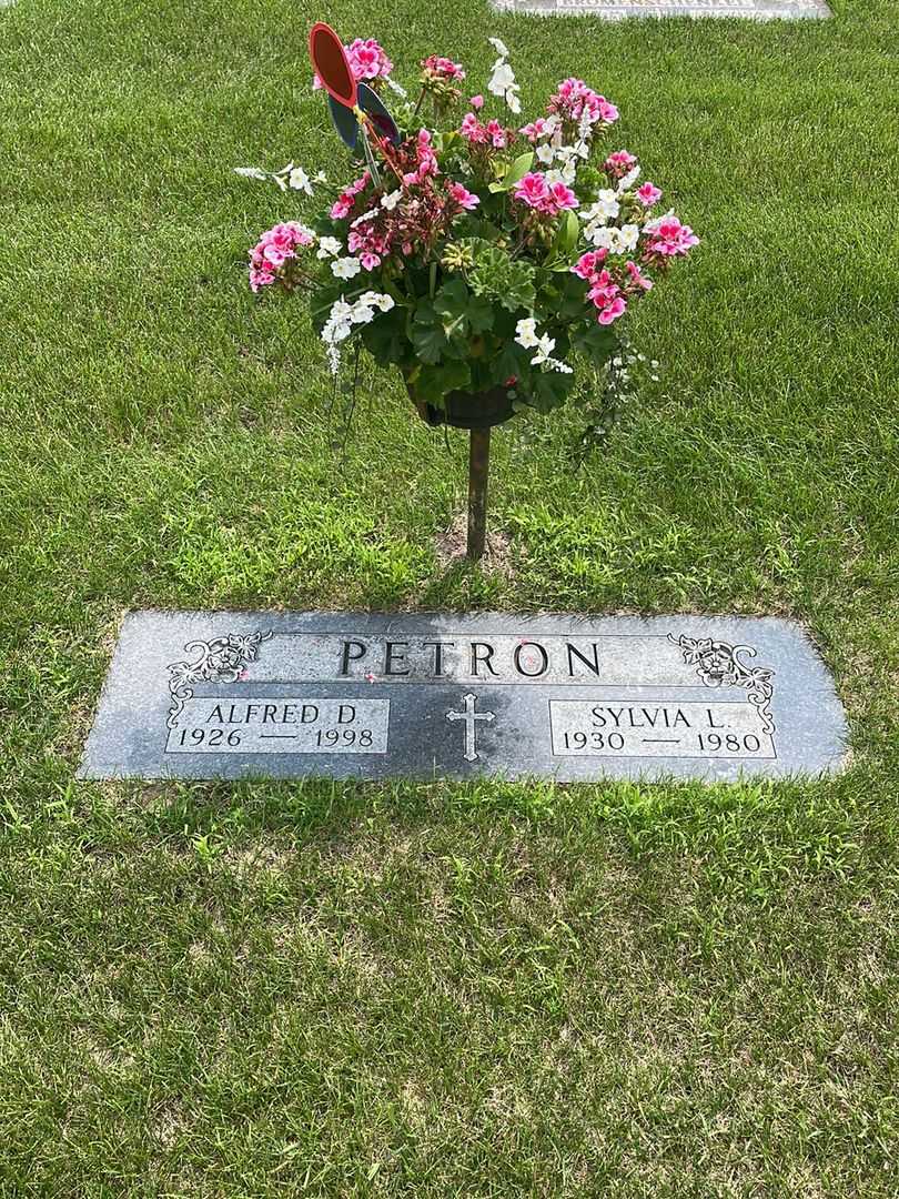 Alfred D. Petron's grave. Photo 2
