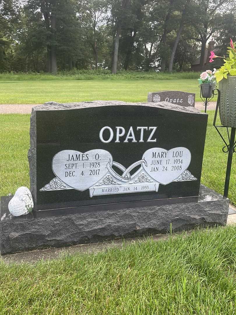 Michael L. Opatz's grave. Photo 4
