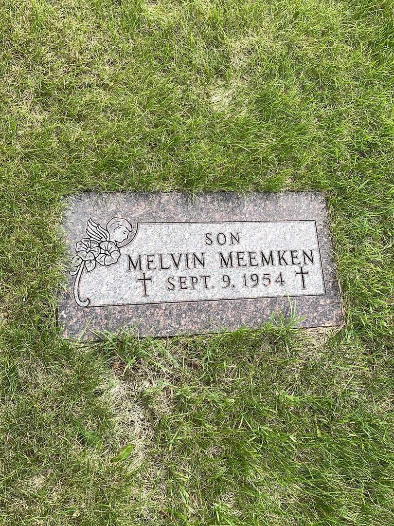 Melvin Meemken's grave. Photo 2
