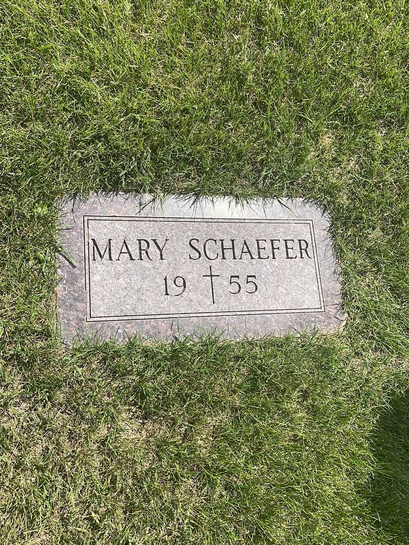 Mary Schaefer's grave. Photo 2