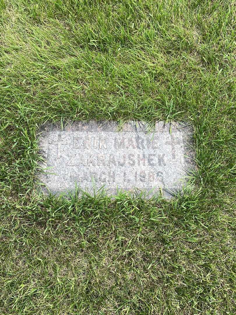 Erin Marie Zakrajshek's grave. Photo 2