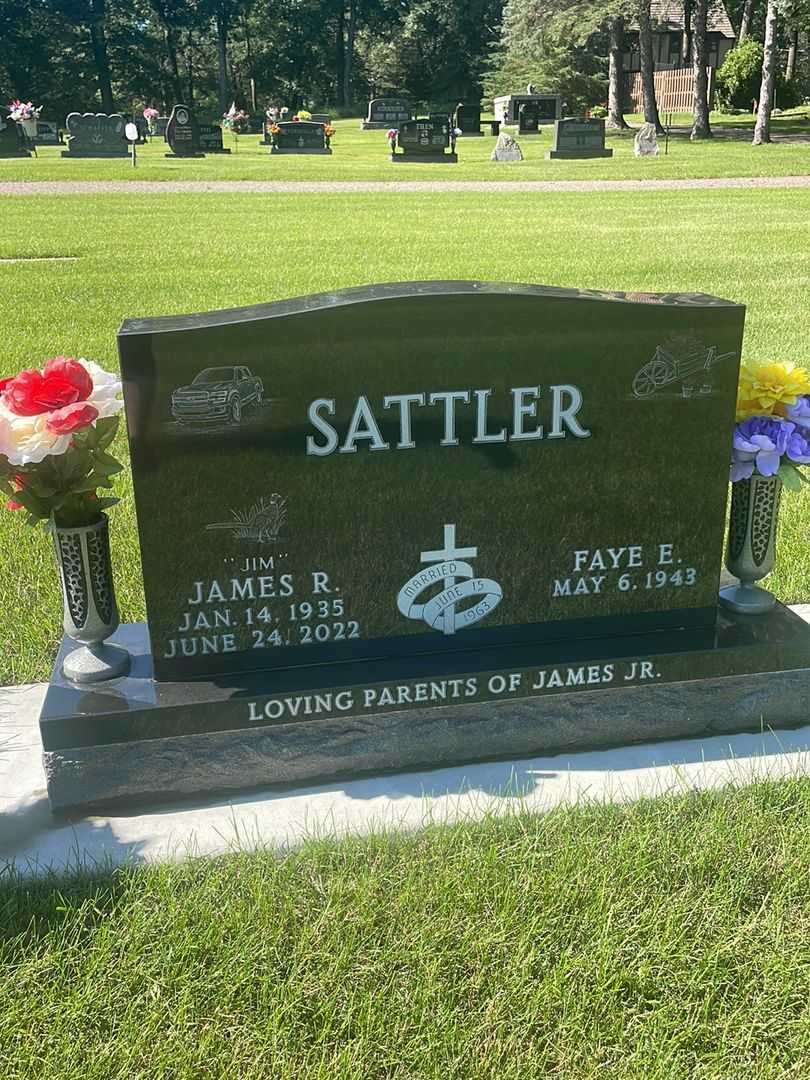 James R. "Jim" Sattler Senior's grave. Photo 2