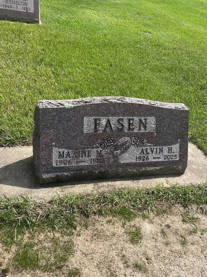 Alvin H. Fasen's grave. Photo 2