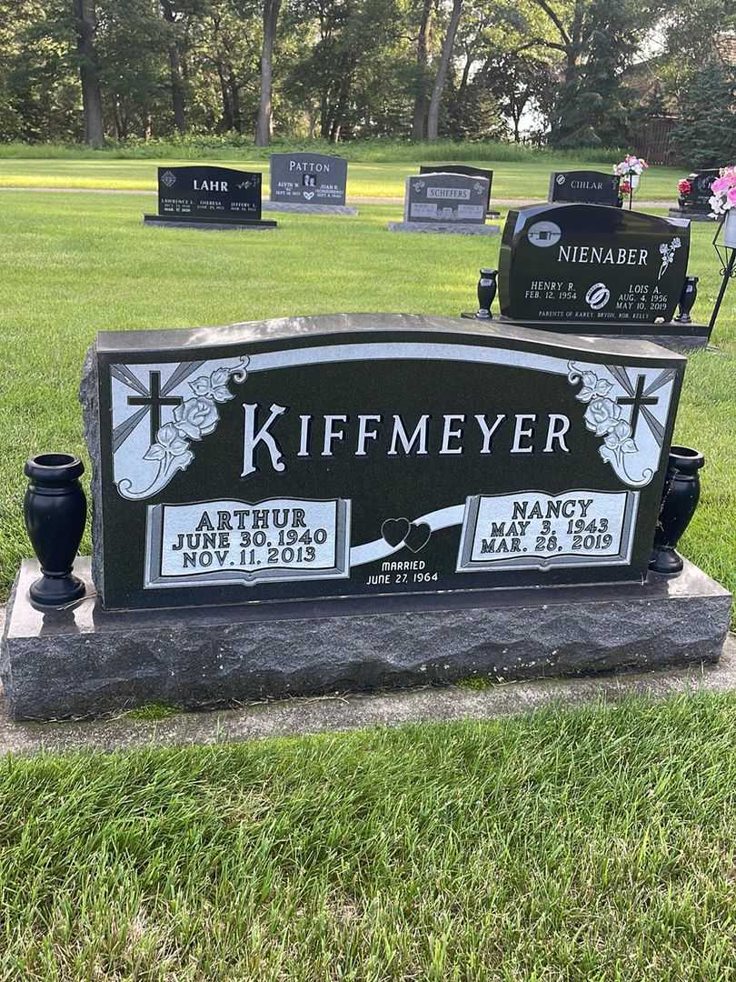 Arthur A. Kiffmeyer's grave. Photo 2