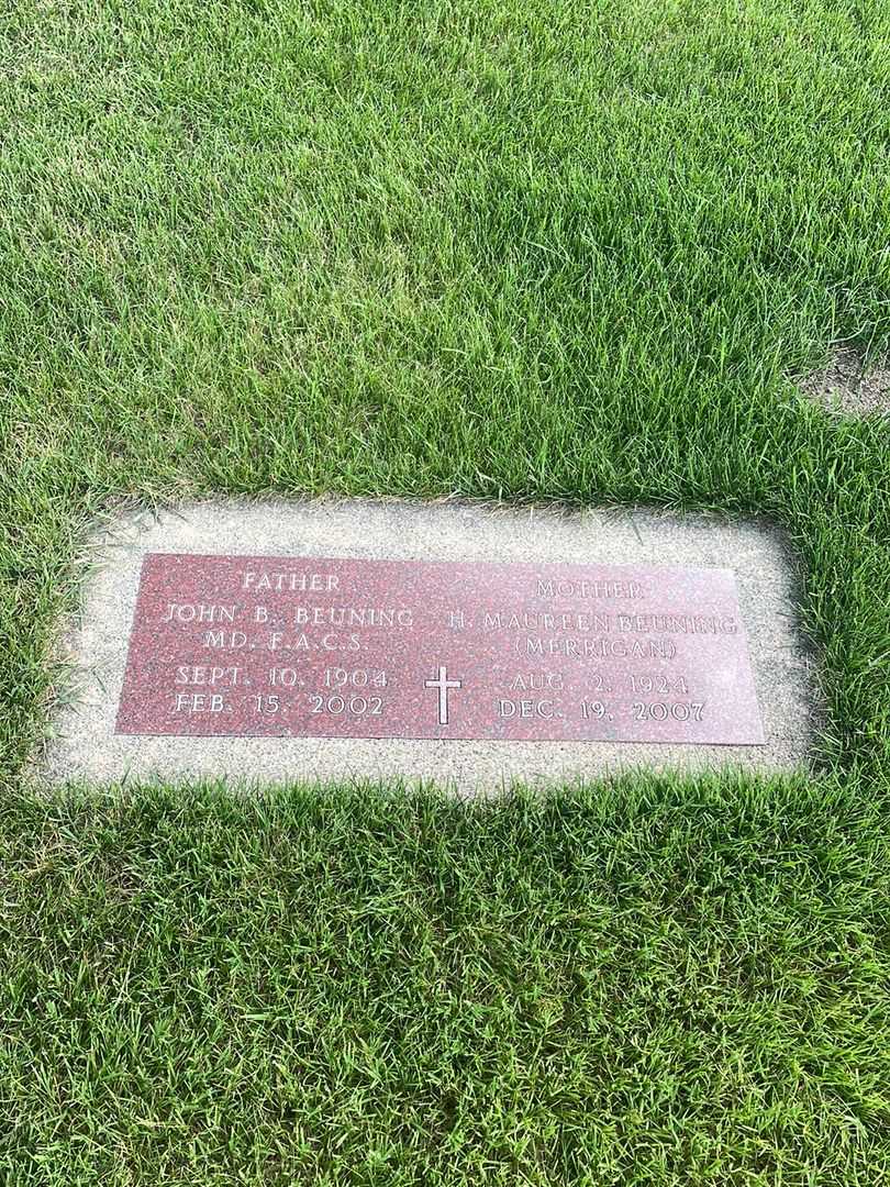 John B. Beuning's grave. Photo 3