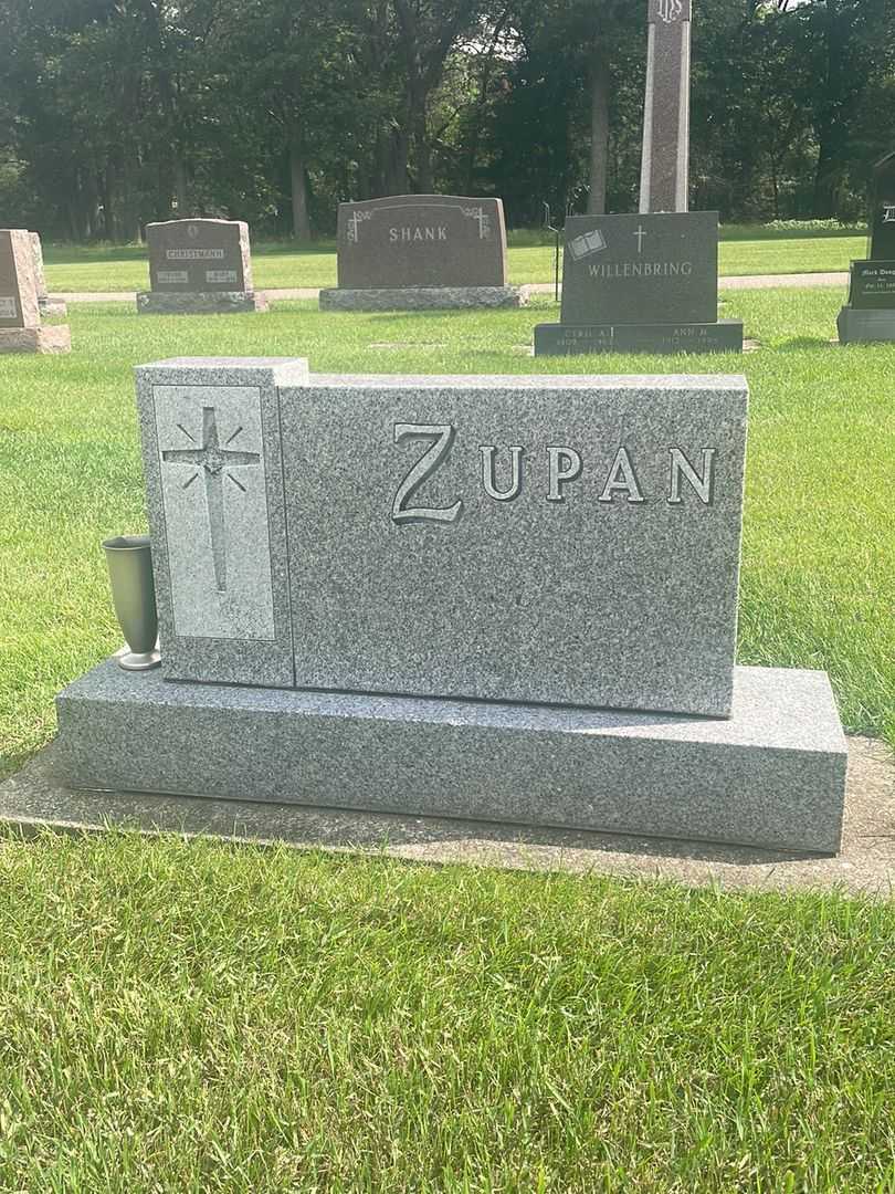 Alfred Peter Zupan's grave. Photo 1