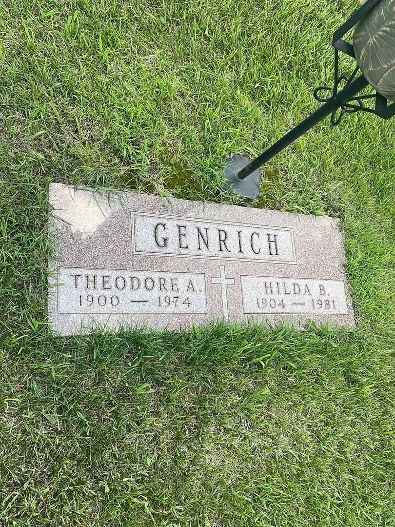 Hilda B. Genrich's grave. Photo 2