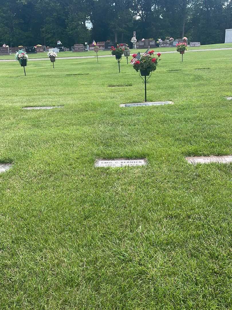 Emil C. Bernick's grave. Photo 1