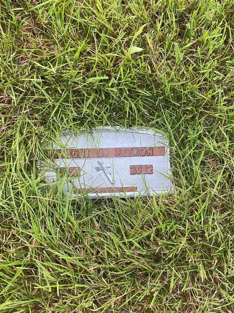 Roger A. Petron's grave. Photo 2