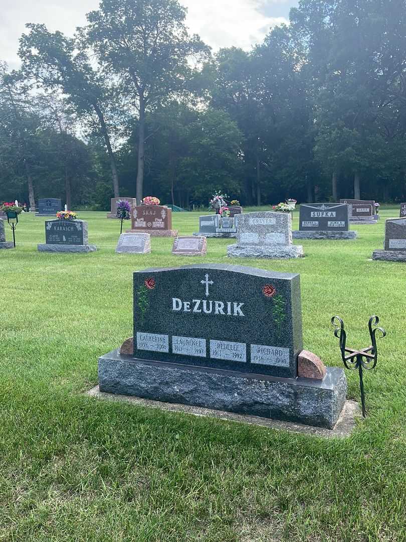 Richard DeZurik's grave. Photo 1