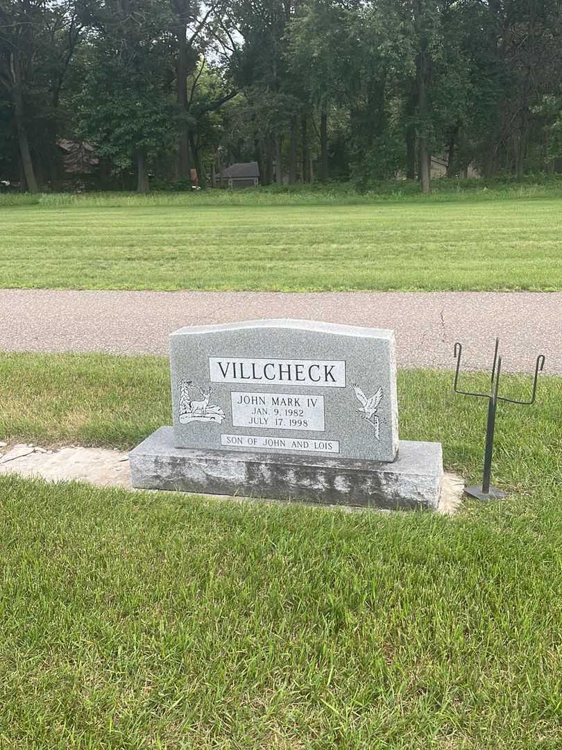 John Mark Villcheck Fourth's grave. Photo 1