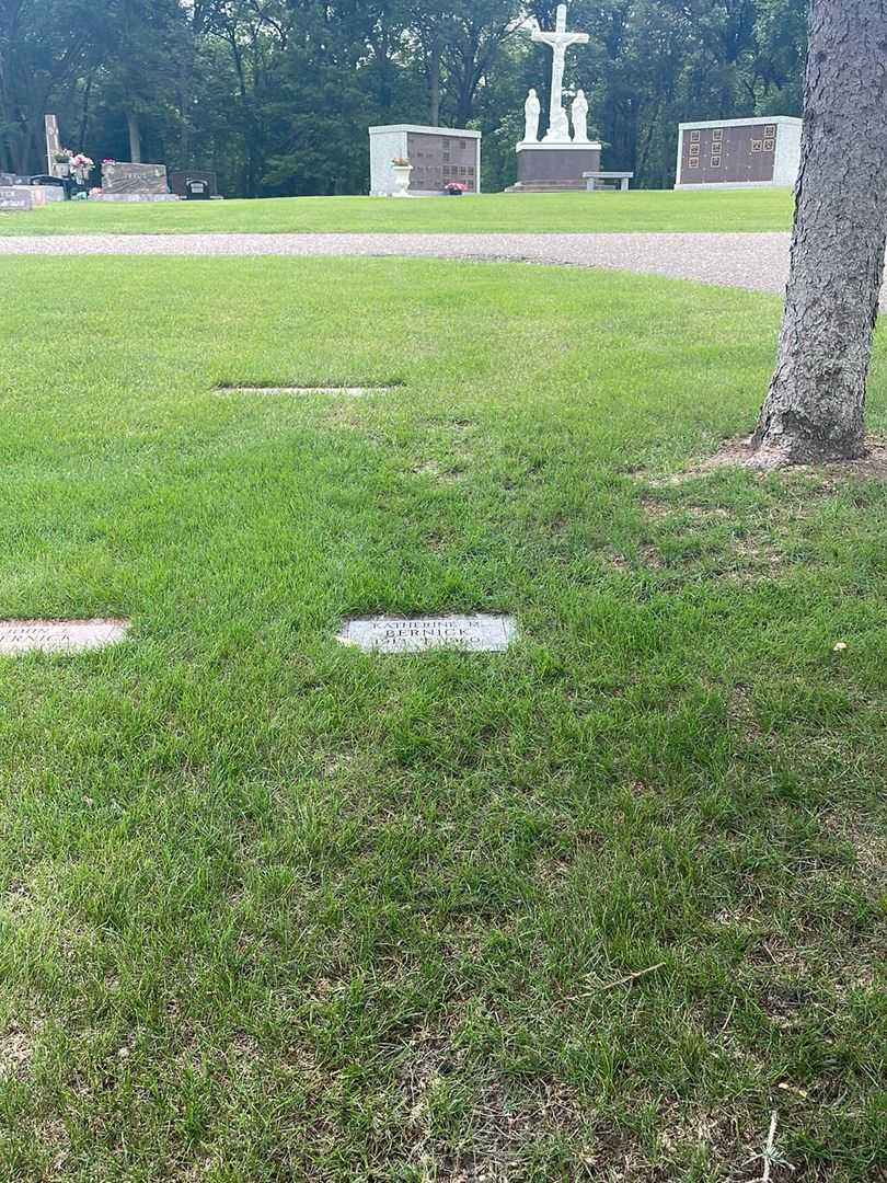Katherine M. Bernick's grave. Photo 1