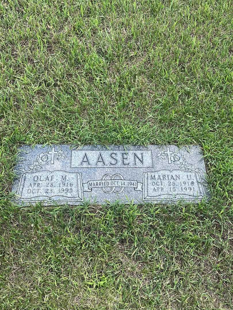 Marian U. Aasen's grave. Photo 2