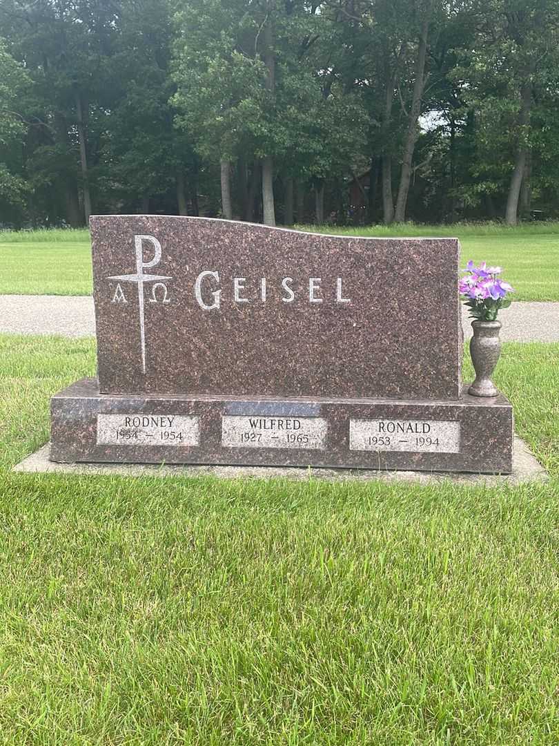 Rodney Wilfred Geisel's grave. Photo 2