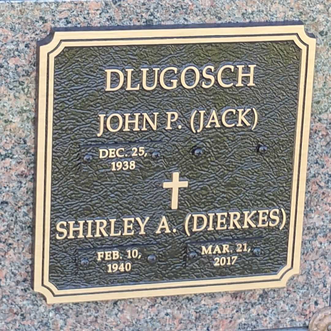 Shirley A. Dierkes Dlugosch's grave