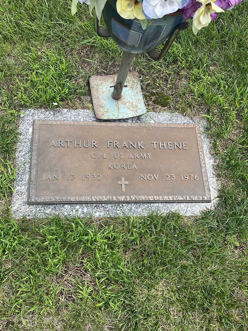 Arthur Frank Thene's grave. Photo 2